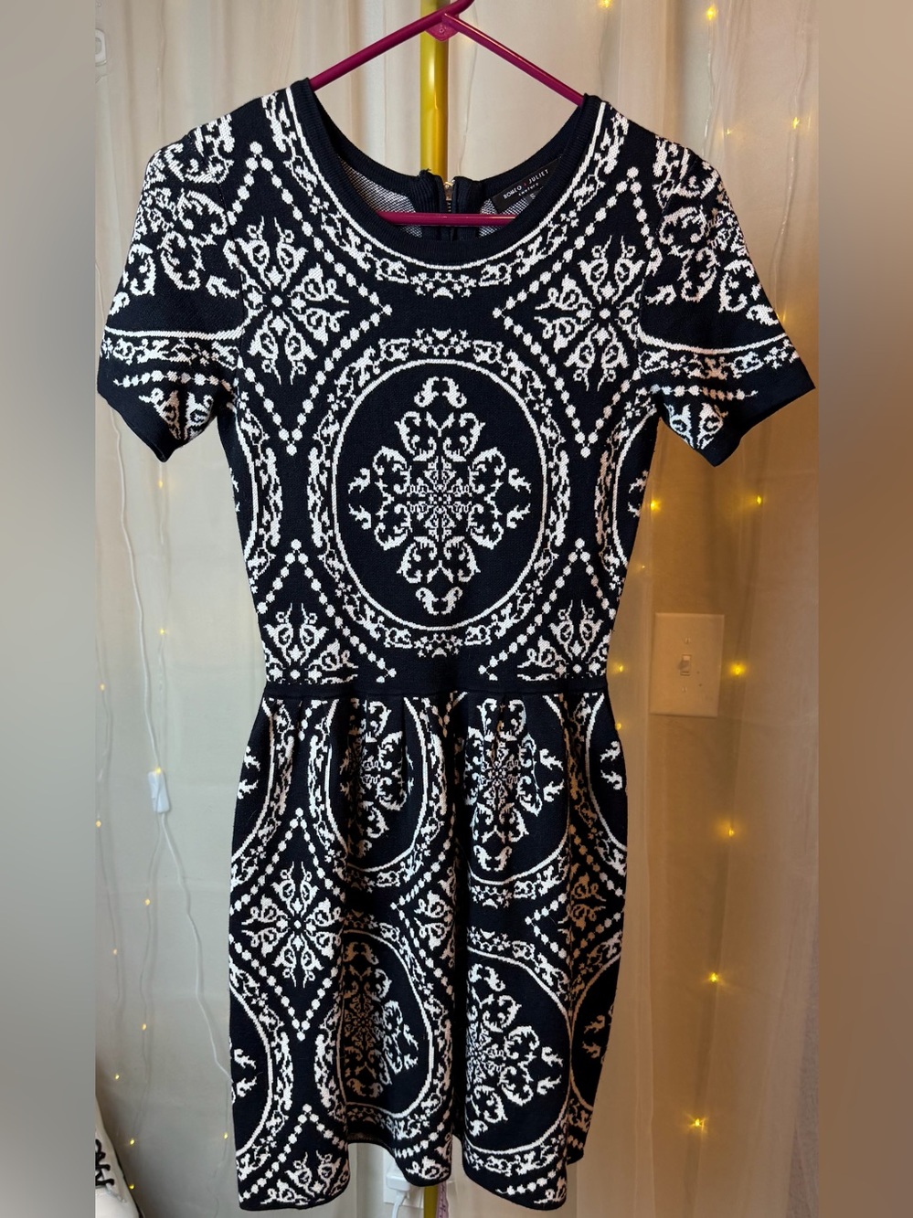 Romeo & Juliet Couture Black and White Fit-and-Flare Medallion Sweater Dress